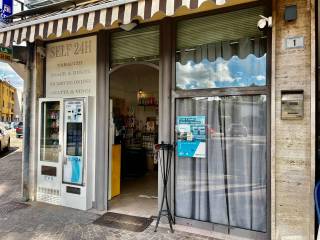 Tabaccheria in vendita a lugo piazzale giosuè carducci, 1