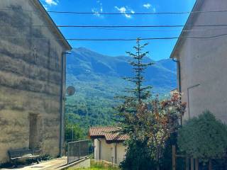 Casa indipendente in vendita a salle via amba alagi