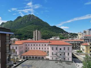 Appartamento in vendita a lecco via carlo porta, 17