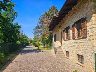 Villa in vendita a castelnuovo rangone via vecchi