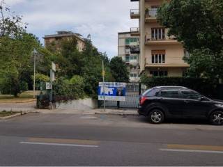 Posto auto in affitto a palermo via giuseppe sciuti, 81/a