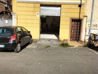 Garage in affitto a roma via ivrea, 60