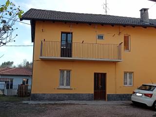 Villa in vendita a casale litta via libertà, 17