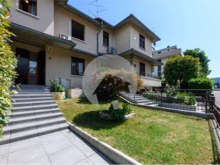 Villa a schiera in vendita a casalgrande via aosta , 15