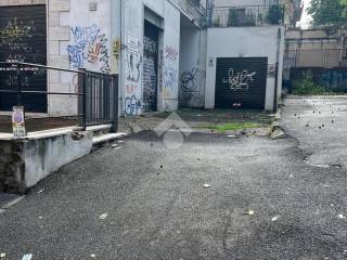 Garage in vendita a roma via dei gelsi, 118