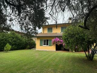 Villa in vendita a garda 