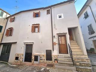 Casa indipendente in vendita a pistoia 