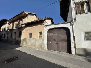 Casa indipendente in vendita a candelo via b. debais