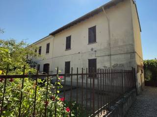 Villa in vendita a cassolnovo via carlo alberto