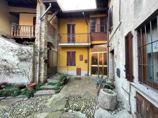 Casa indipendente in vendita a colle brianza via piave, 6