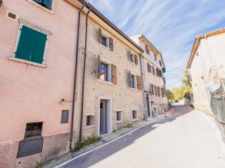 Rustico in vendita a costermano sul garda 