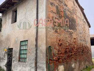 Casa indipendente in vendita a calendasco via mazzini, 12