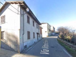 Casa indipendente in vendita a castagnole monferrato via vittorio emanuele ii, 9