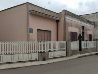 Villa in in vendita da privato a bagnolo del salento via giulio acquaviva, 19