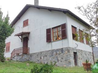 Villa in vendita a busalla via alla bastia