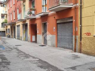 Garage in affitto a bologna vicolo paglia corta, 9