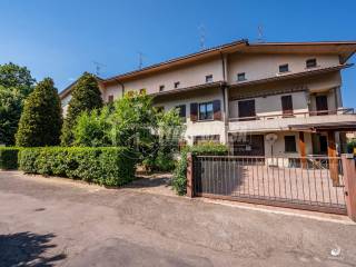 Villa a schiera in vendita a casalgrande via andrea mantegna 6