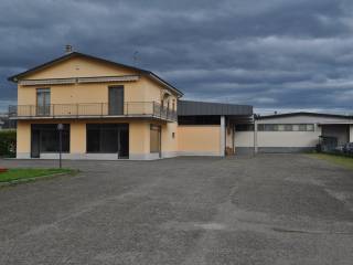 Capannone industriale in vendita a sala baganza via provinciale, 26