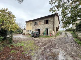 Colonica in vendita a barberino di mugello via mercatale