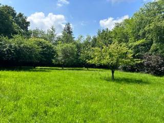 Terreno agricolo in vendita a venegono inferiore via fratelli bandiera