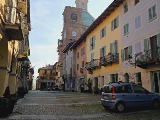 Negozio in vendita a gassino torinese piazza antonio chiesa, 1