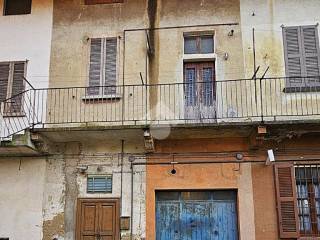 Casa indipendente in vendita ad agrate brianza via camillo benso conte di cavour, 10