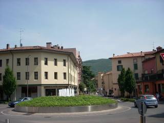 Garage in affitto a sarnico 