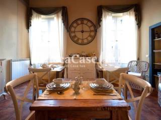 Bed & breakfast in vendita a lucca via del toro,