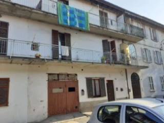 Casa indipendente all'asta a besozzo via xxv aprile, 82