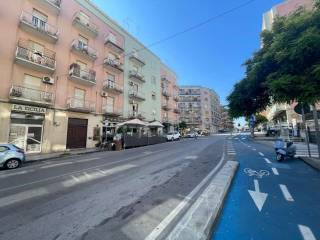 Negozio in vendita a siracusa viale teocrito