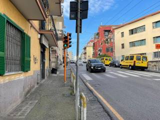 Negozio in affitto a napoli viale colli aminei, 17