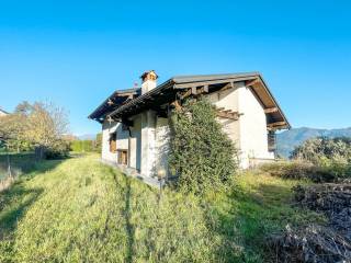 Villa in vendita a oggebbio via antonio manzi 154