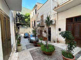 Casa indipendente in vendita a castellammare del golfo via marcantonio, 2