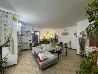 Villa bifamiliare in vendita a oleggio via fornaci, 26