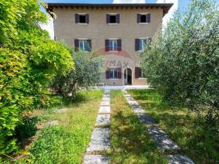 Casa indipendente in vendita a mezzane di sotto via san fermo, 4