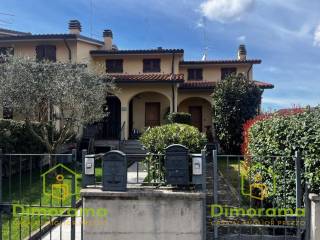 Villa a schiera all'asta ad arezzo loc. agazzi 5/a ,