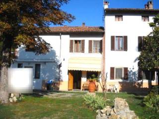 Casa indipendente in vendita ad alessandria via san bartolomeo