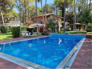 Villa in vendita a lignano sabbiadoro lungomare riccardo riva