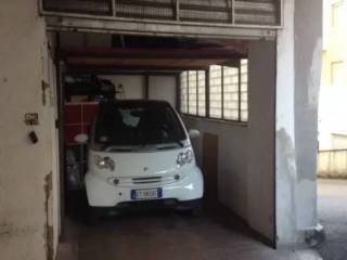 Garage in affitto a roma via marcello ii