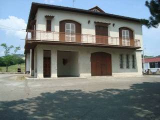 Villa in affitto a montegiorgio contrada piane di monteverde