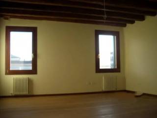 Appartamento in affitto ad adria riviera g. matteotti,