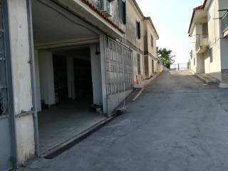 Garage in affitto a torre del greco via pagliarone