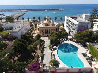 Appartamento in affitto a castrignano del capo lungomare cristoforo colombo