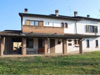 Azienda agricola all'asta a castelvisconti cascina motta