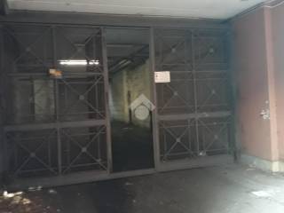 Garage in vendita a roma via tenuta di torrenova, 70