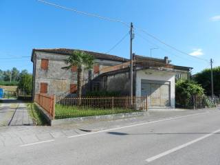 Villa bifamiliare in in vendita da privato ad adria piazza san giorgio, 28