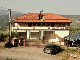 Villa bifamiliare in in vendita da privato a castelcivita via aldo moro, 30