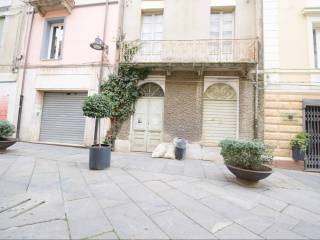 Casa indipendente in vendita a nuoro corso giuseppe garibaldi, 81