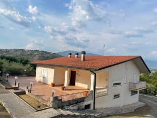 Villa in in vendita da privato a boville ernica via forcella, 11