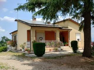 Villa in in vendita da privato a civita castellana località monte filippetti, 3